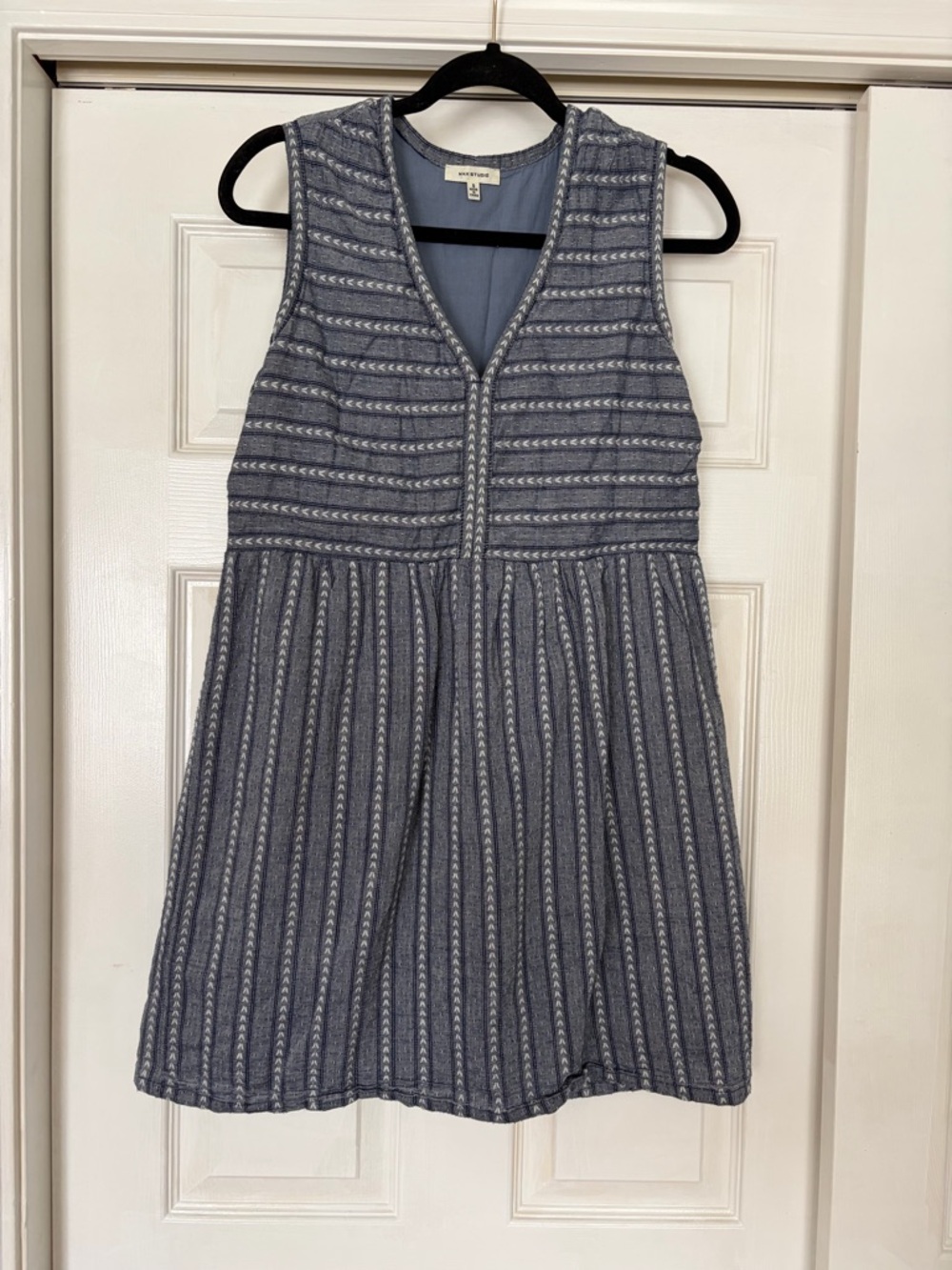Max Studio Sleeveless Blue-Gray Patterned Mini Dress